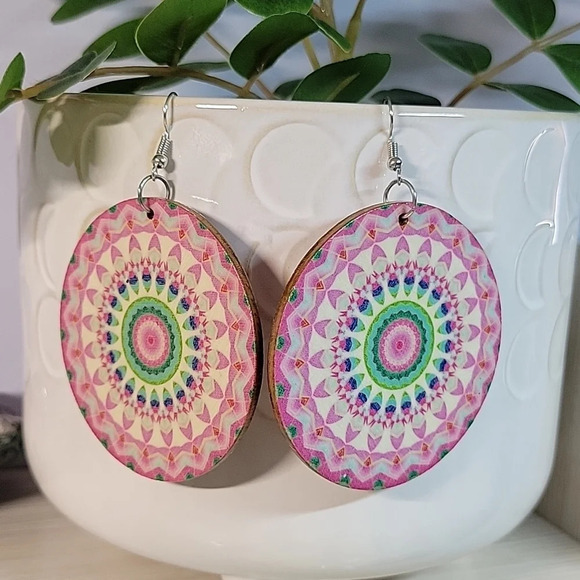 🔥LAST PAIR🔥 Oversized Mandala Wood Drop Earrings - Picture 1 of 5